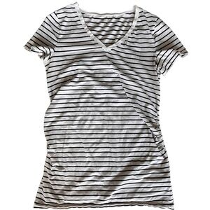 GAP Maternity Black White Striped V Neck Top classic tee size Medium